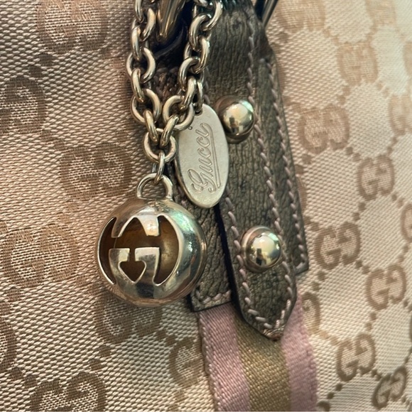 Gucci Gold and Beige Signature Tote - Picture 6 of 15
